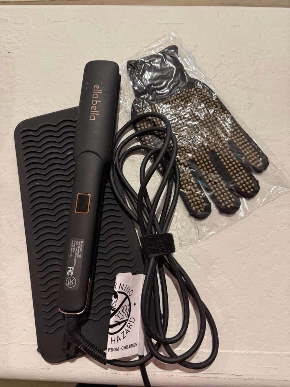 ella bella Ceramic Flat Iron - Black with Rose Gold Accents
